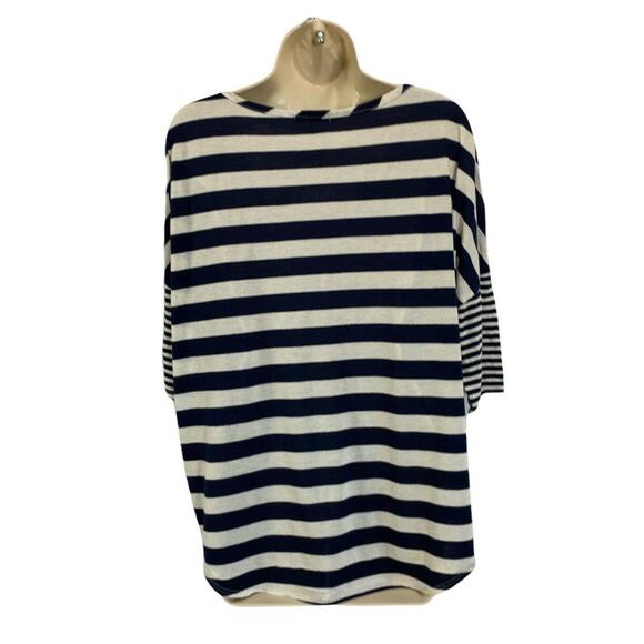 Maurices Womens Size Large Top Striped Blue & White Scoop Neck Lighweight - Picture 2 of 7
